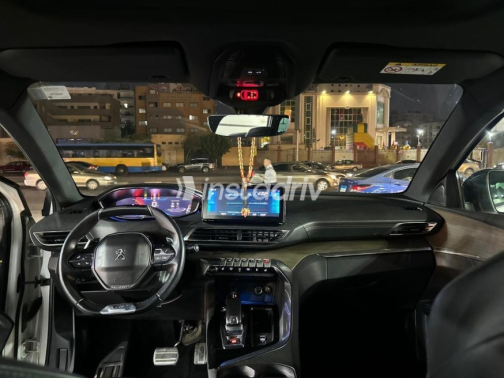 بيجو 5008 2022 أبيض أوتوماتيك مستعملة للبيع في مدينة نصر - 10