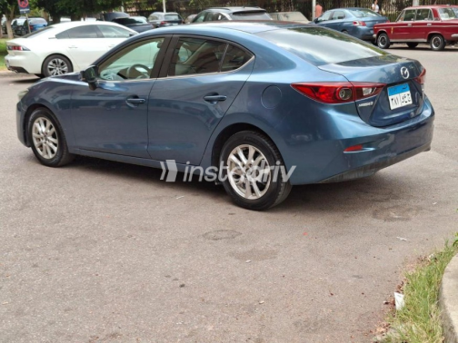 Mazda 3 2019 Dark Blue Automatic Used for Sale in Heliopolis - 2