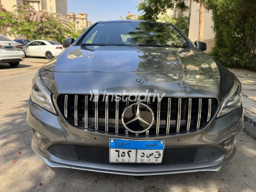 مرسيدس CLA 180 2019 رمادي أوتوماتيك مستعملة للبيع في مدينتى - 1