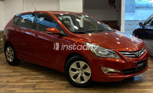 Hyundai Solaris 2017 Red Automatic Used for Sale in Heliopolis - 3