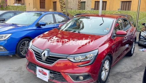Renault Megane 2018 Dark Red Automatic Used for Sale in Heliopolis - 7