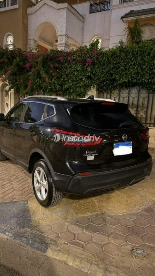 Nissan Qashqai 2020 Black Automatic Used for Sale in Cairo - 2