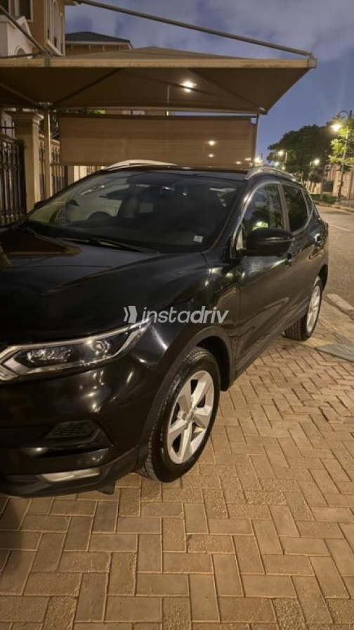 Nissan Qashqai 2020 Black Automatic Used for Sale in Cairo - 3