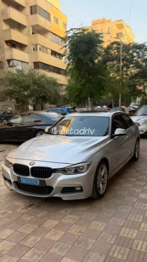 BMW 320 2019 Gray Automatic Used for Sale in Cairo - 3