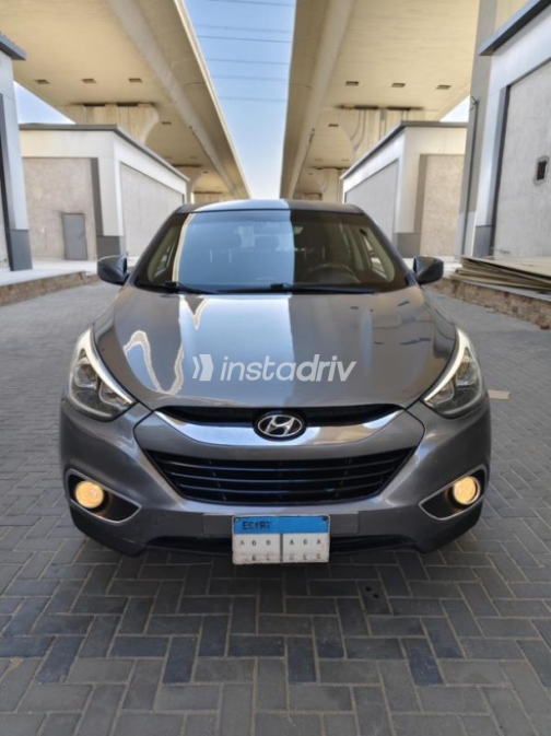 هيونداي IX 35 2015 رمادي أوتوماتيك مستعملة للبيع في 6 أكتوبر - 1