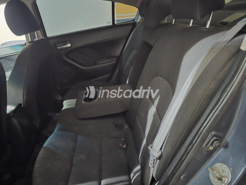 Kia Cerato 2016 Gray Automatic Used for Sale in Heliopolis - 7