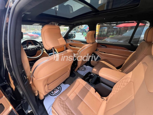 Jeep Grand Cherokee 2023 Black Automatic Used for Sale in Cairo - 7