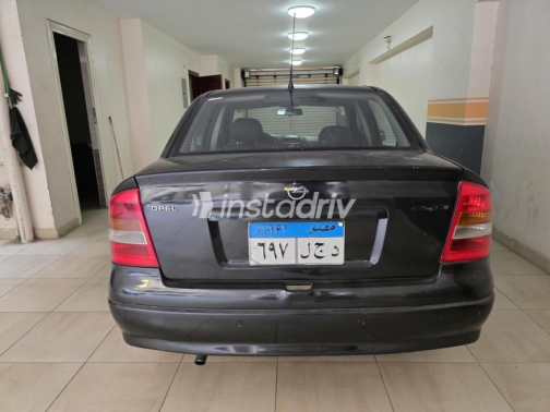 Opel Astra 2001 Black Manual Used for Sale in Heliopolis - 3