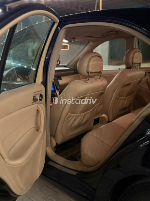 Mercedes 180 2003 Dark Blue Automatic Used for Sale in Giza - 6