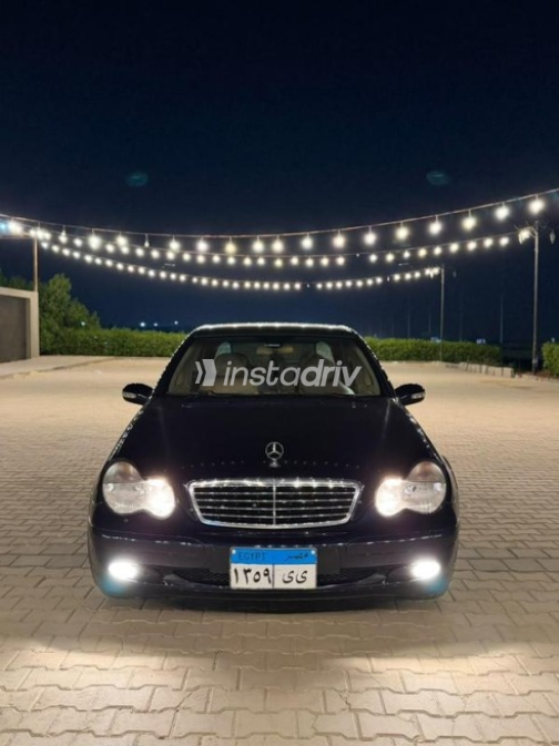 Mercedes 180 2003 Dark Blue Automatic Used for Sale in Giza - 8