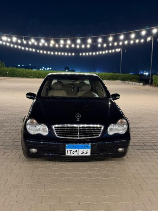 Mercedes 180 2003 Dark Blue Automatic Used for Sale in Giza
