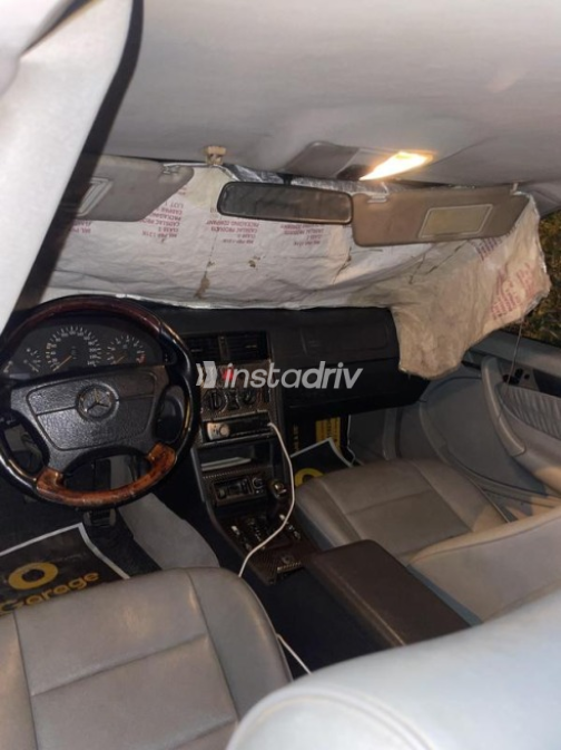 Mercedes C 180 1999 Dark Blue Automatic Used for Sale in Cairo - 6
