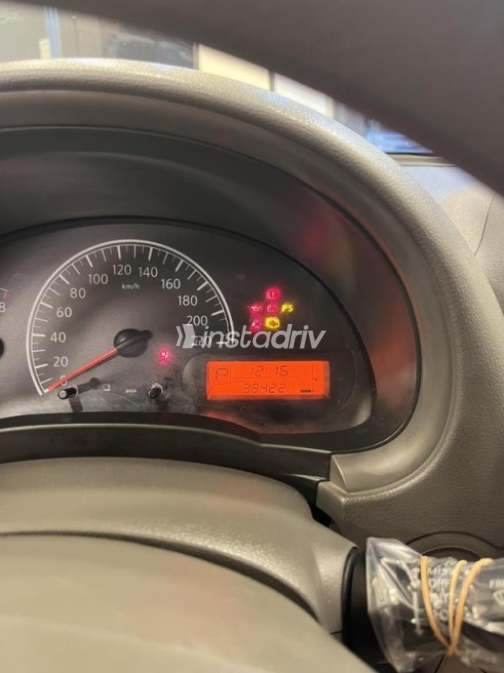 Nissan Sunny 2023 Gray Automatic Used for Sale in El Haram - 5
