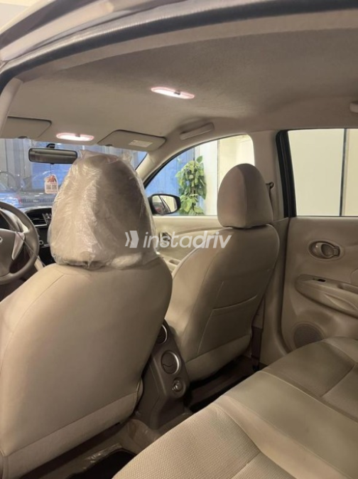 Nissan Sunny 2023 Gray Automatic Used for Sale in El Haram - 9
