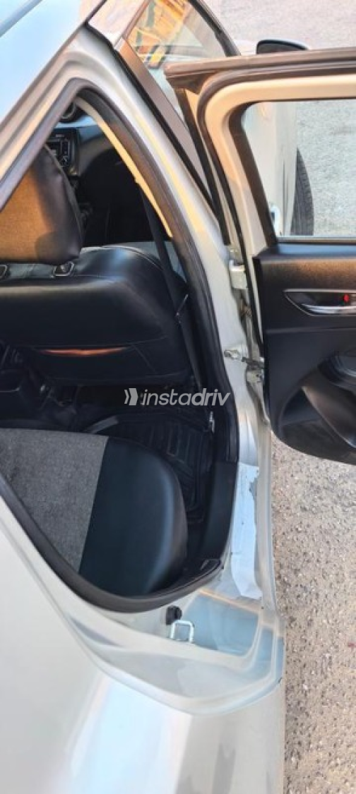 Suzuki Swift 2021 White Automatic Used for Sale in Greater Cairo ( Cairo + Giza) - 9
