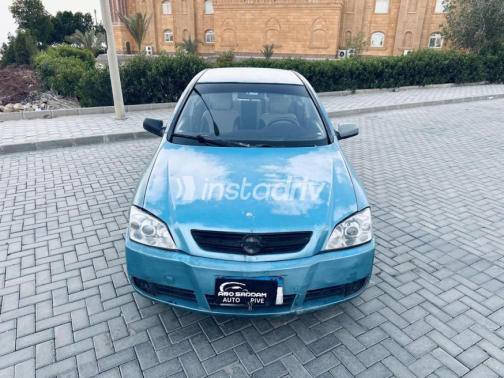 Opel Astra 2005 Dark Blue Automatic Used for Sale in Cairo - 2