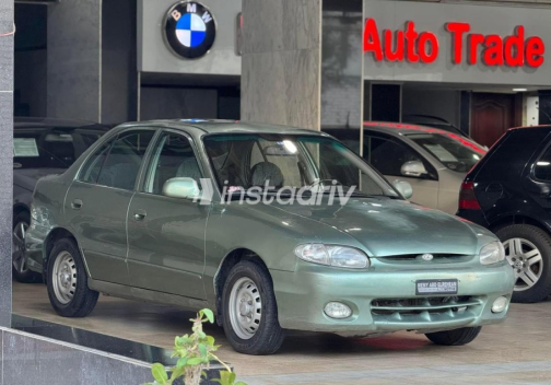 Hyundai Accent 2005 Silver Manual Used for Sale in Greater Cairo ( Cairo + Giza) - 4