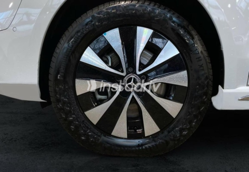 Mercedes EQV 300 2024 White Automatic Used for Sale in Cairo - 9