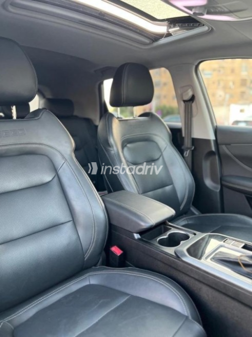 Chery Tiggo 4 Pro 2025 Silver Automatic Used for Sale in Nasr city - 7