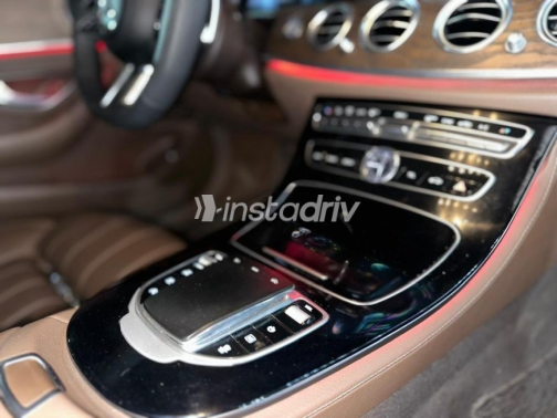 Mercedes E 200 2019 White Automatic Used for Sale in Greater Cairo ( Cairo + Giza) - 8