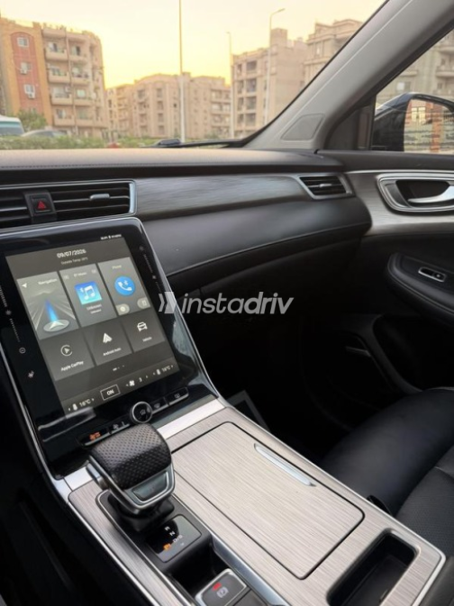 MG Rx5 2024 Black Automatic Used for Sale in Heliopolis - 10