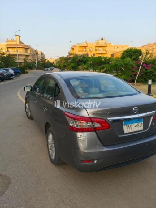 Nissan Sentra 2019 Gray Automatic Used for Sale in Cairo - 5