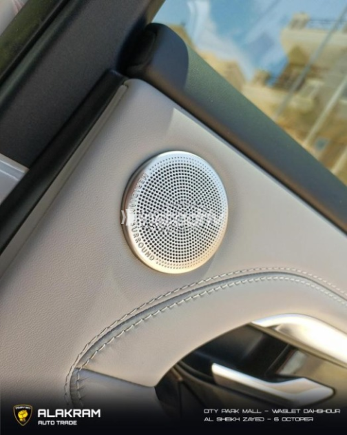 Land Rover Range Rover Evoque 2023 White Automatic Used for Sale in Cairo - 9