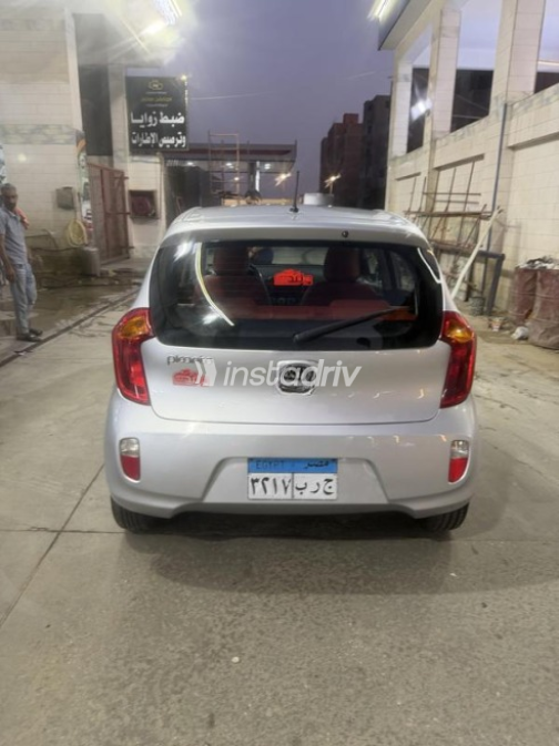 Kia Picanto 2015 Silver Automatic Used for Sale in Nasr city - 6