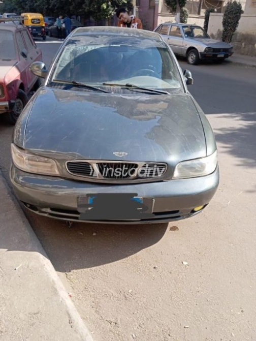 Daewoo Nubira 1 1998 Dark Green Manual Used for Sale in Cairo - 1