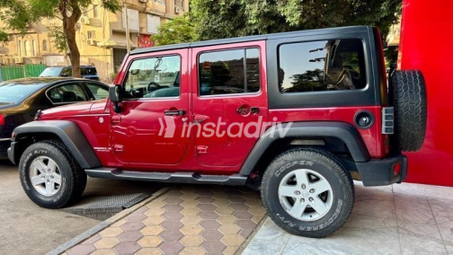 Jeep Wrangler 2014 Dark Red Automatic Used for Sale in Mohandessin - 2