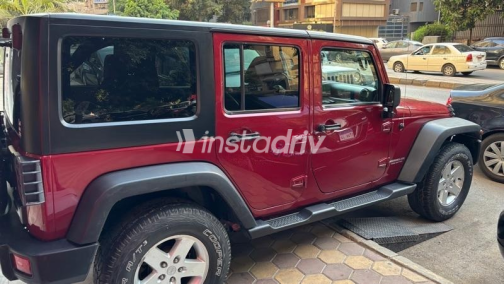 Jeep Wrangler 2014 Dark Red Automatic Used for Sale in Mohandessin - 3