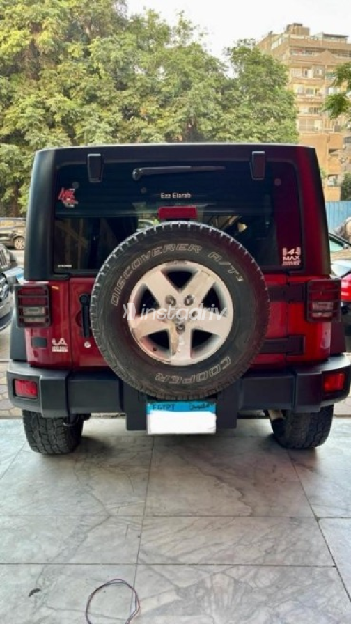Jeep Wrangler 2014 Dark Red Automatic Used for Sale in Mohandessin - 4