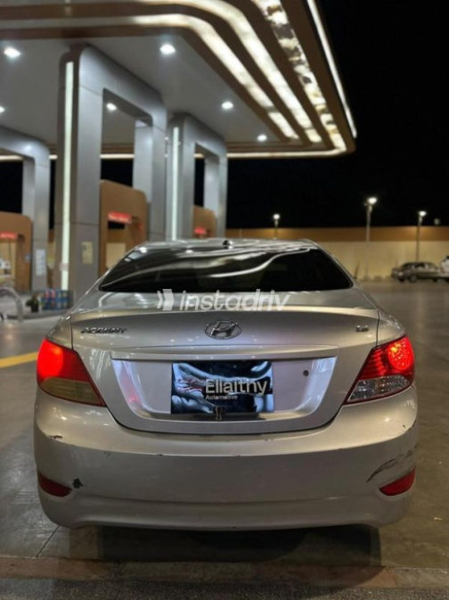 Hyundai Accent RB 2015 Silver Automatic Used for Sale in Cairo - 4