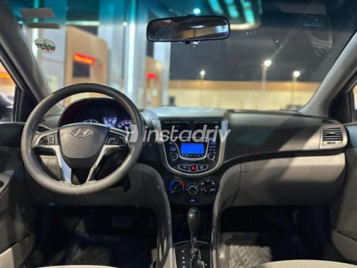 Hyundai Accent RB 2015 Silver Automatic Used for Sale in Cairo - 7