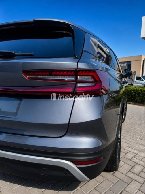 Skoda Kodiaq 2025 Gray Automatic Used for Sale in Sheikh Zayed City - 2