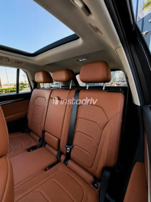 Skoda Kodiaq 2025 Gray Automatic Used for Sale in Sheikh Zayed City - 9