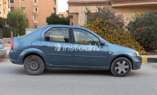 Renault Logan 2011 Petroleum Manual Used for Sale in 6 October - 1