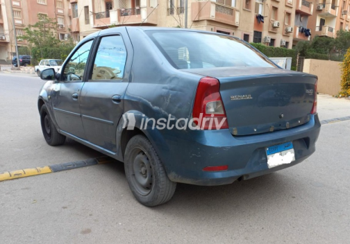 Renault Logan 2011 Petroleum Manual Used for Sale in 6 October - 3