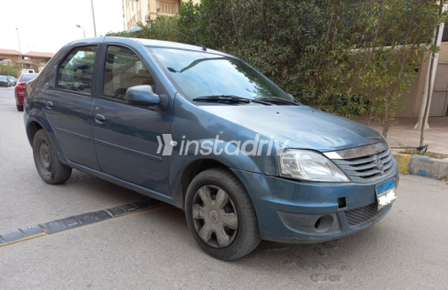 Renault Logan 2011 Petroleum Manual Used for Sale in 6 October - 5