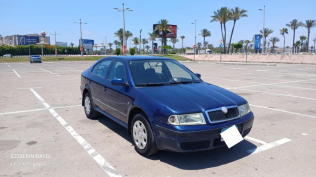 سكودا اوكتافيا A4 2009 أزرق غامق يدوي مستعملة للبيع في الإسكندرية