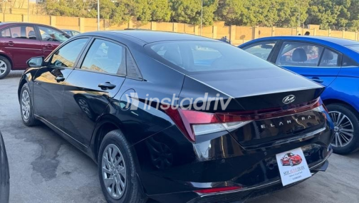 هيونداي إلنترا 2021 أسود أوتوماتيك مستعملة للبيع في مصر الجديدة - 8