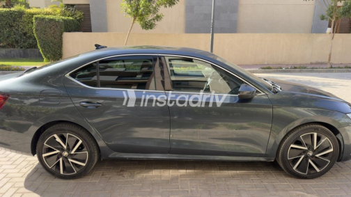 سكودا اوكتافيا A8 2022 أبيض أوتوماتيك مستعملة للبيع في القاهرة الكبرى ( القاهرة - الجيزة) - 8