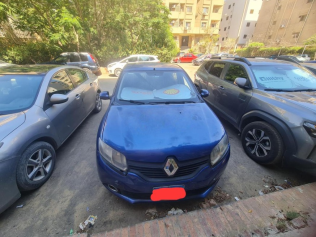 رينو لوجان 2015 أزرق يدوي مستعملة للبيع في القاهرة
