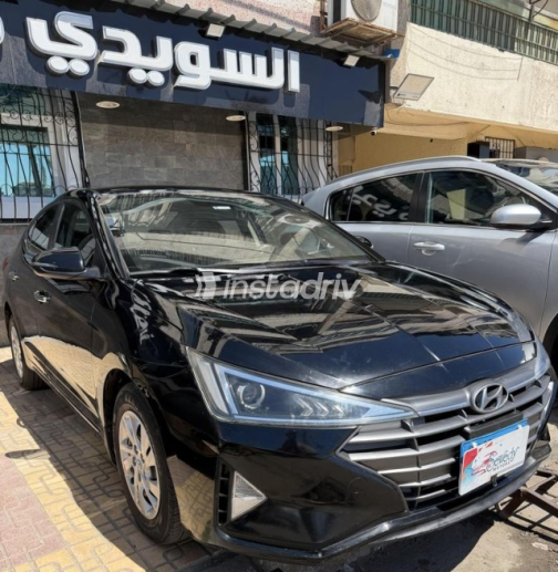هيونداي إلنترا 2020 أسود أوتوماتيك مستعملة للبيع في دمياط - 4