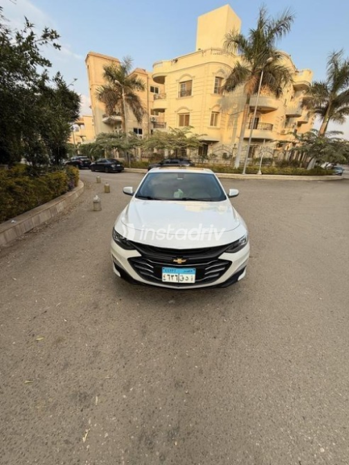 شيفروليه ماليبو 2019 أبيض أوتوماتيك مستعملة للبيع في القاهرة الكبرى ( القاهرة - الجيزة) - 1
