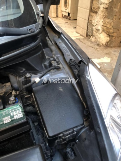 Hyundai Elantra MD 2013 Silver Automatic Used for Sale in Shobra - 7