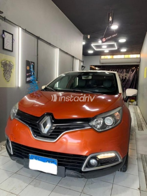 Renault Captur 2017 White Automatic Used for Sale in Greater Cairo ( Cairo + Giza) - 2