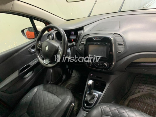 Renault Captur 2017 White Automatic Used for Sale in Greater Cairo ( Cairo + Giza) - 5