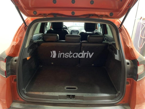 Renault Captur 2017 White Automatic Used for Sale in Greater Cairo ( Cairo + Giza) - 8