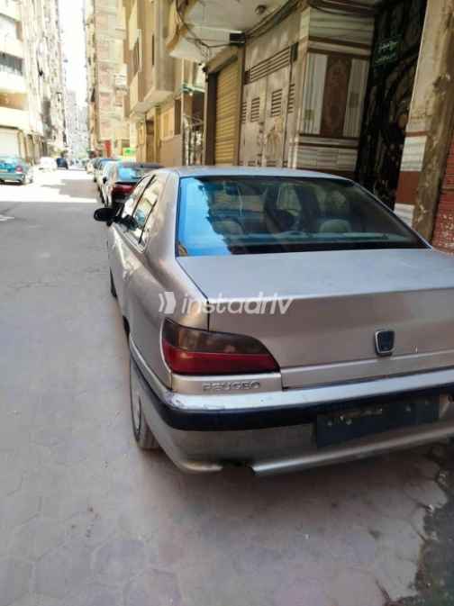 بيجو 406 2000 ذهبي أوتوماتيك مستعملة للبيع في شيراتون - 3